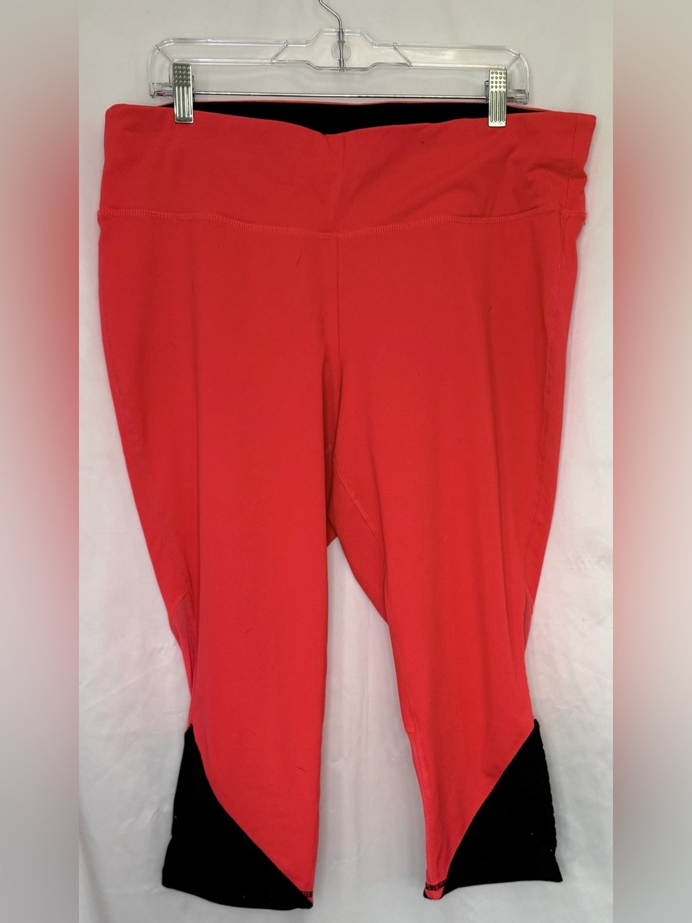 Livi Active Red & Black High-Waist Athletic Leggings 18/20